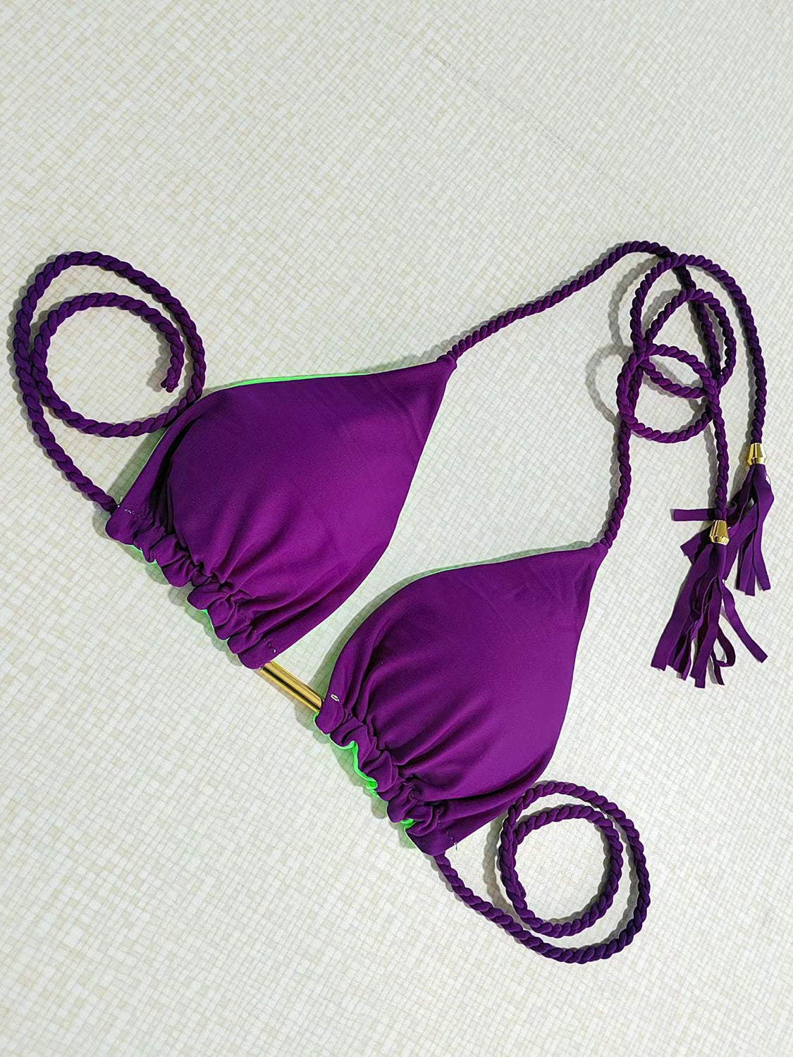 Ensemble bikini deux pièces à col licou contrasté