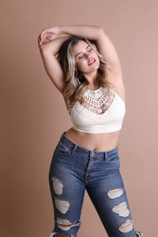 Bralette de cuello alto con encaje de crochet de talla grande