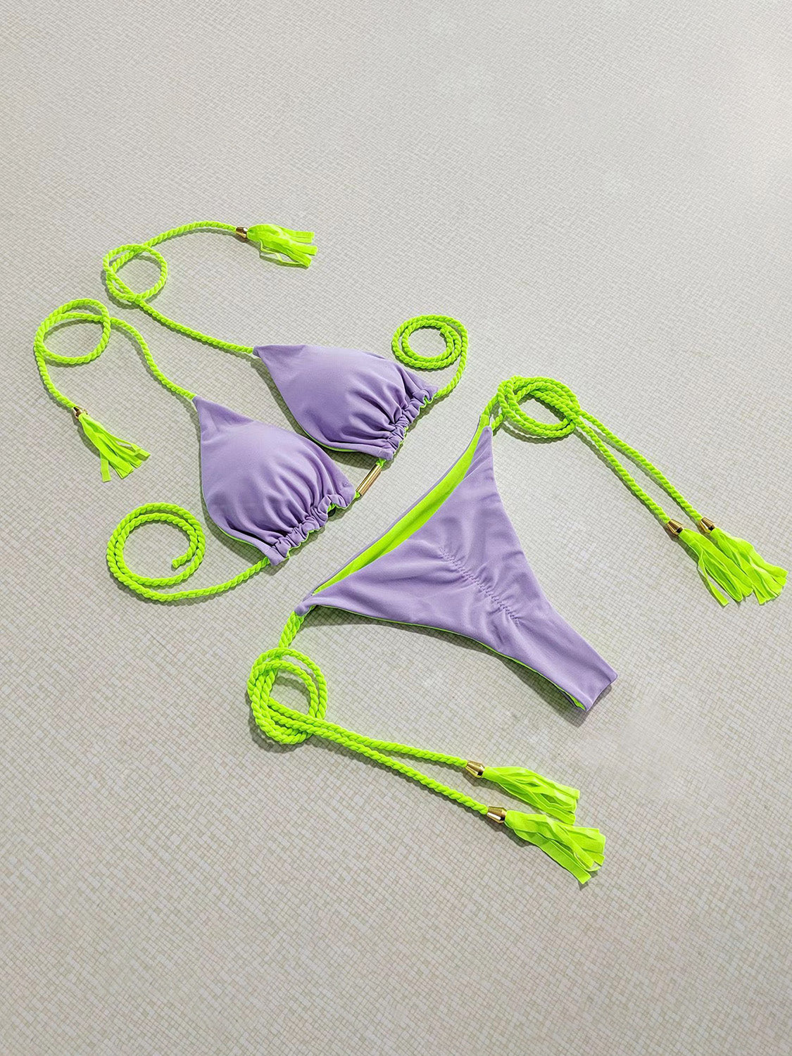 Conjunto de bikini de dos piezas con escote halter en contraste